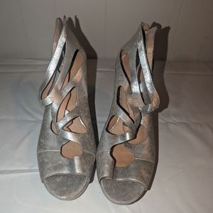 Torrid elegant platform heels